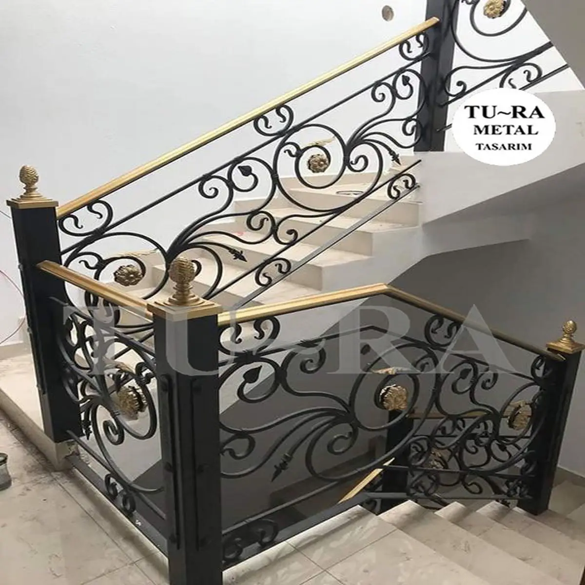 MODERN FERFORJE MERDİVEN KORKULUKLARI