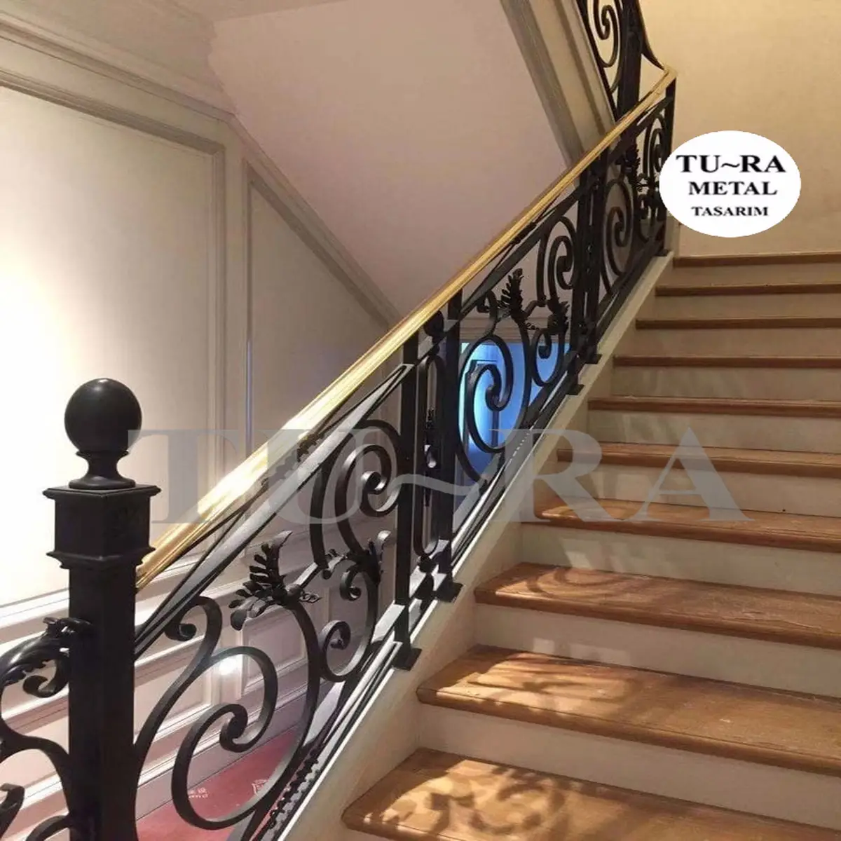 MODERN MERDİVEN KORKULUKLARI