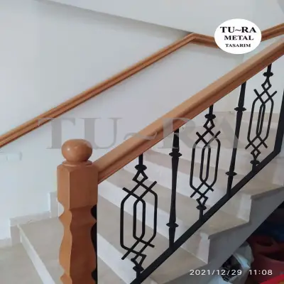 MODERN MERDİVEN KORKULUKLARI