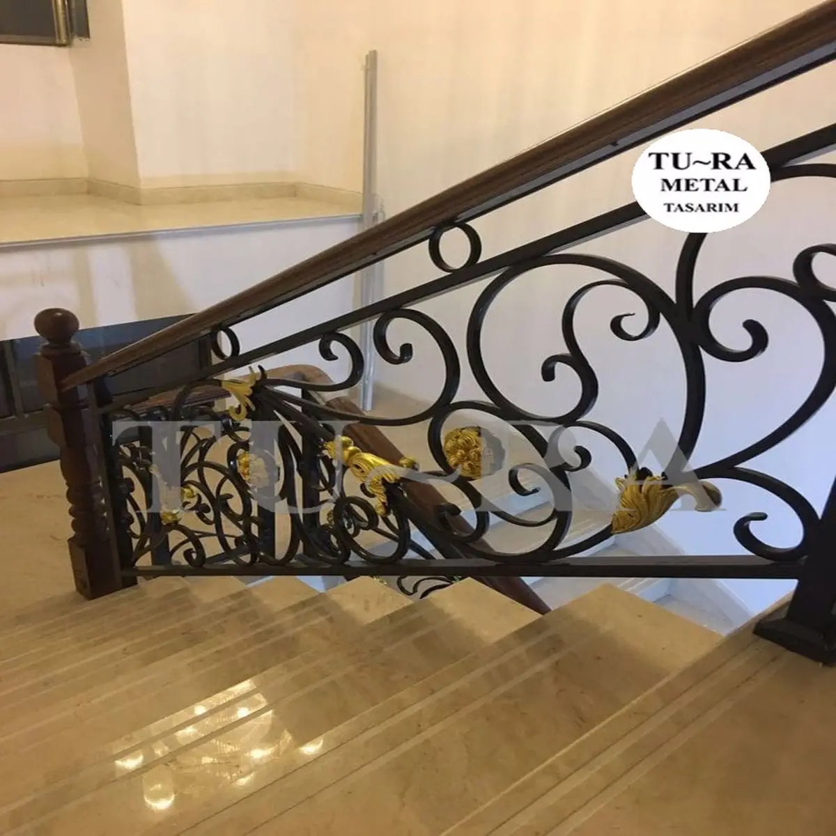 MODERN FERFORJE MERDİVEN KORKULUKLARI