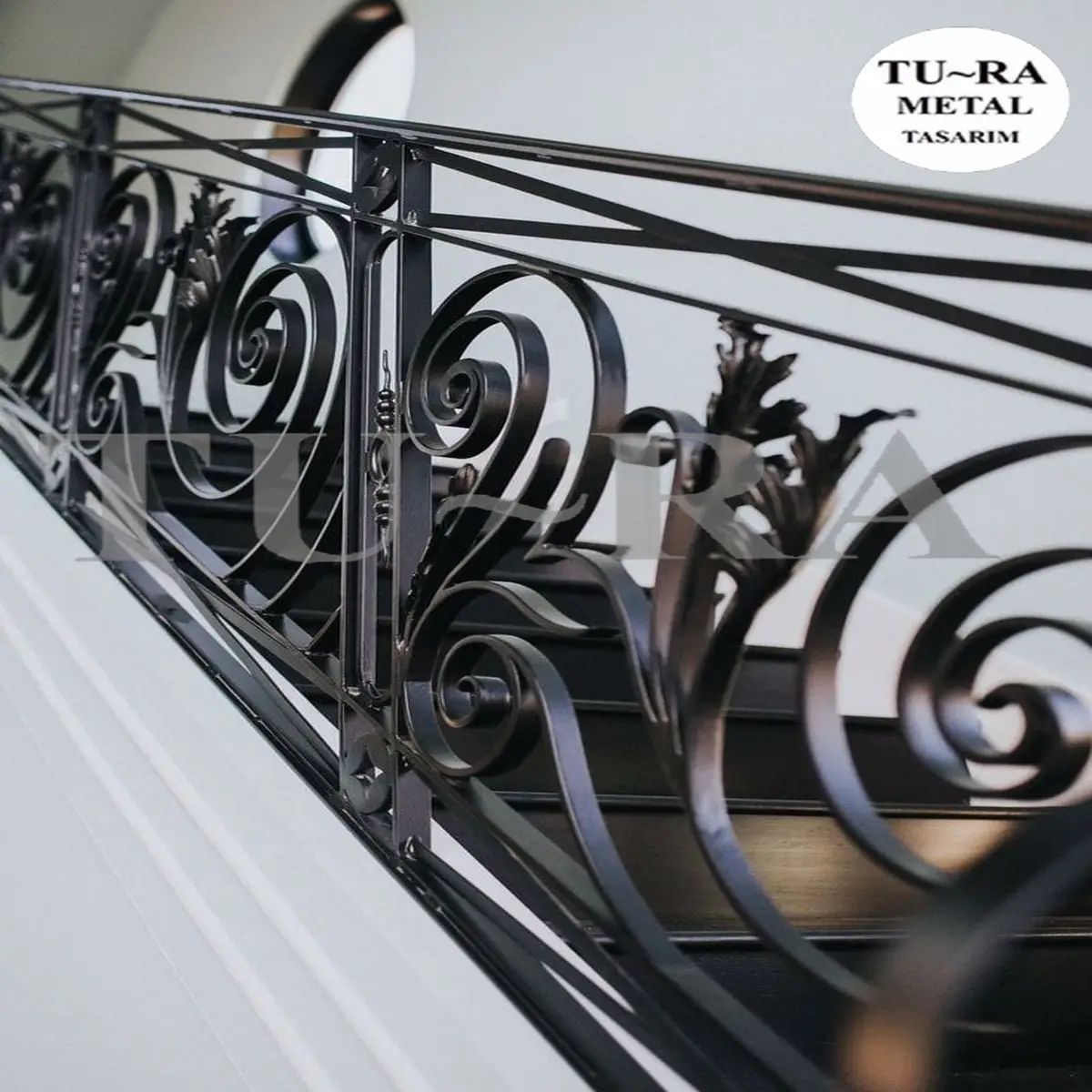 MODERN FERFORJE MERDİVEN KORKULUKLARI