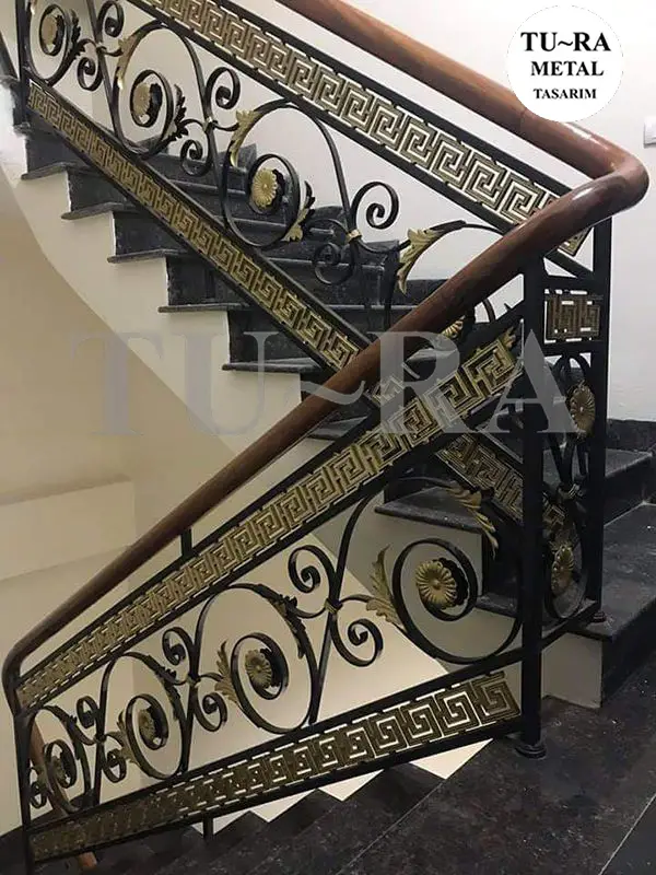 MODERN FERFORJE MERDİVEN KORKULUKLARI