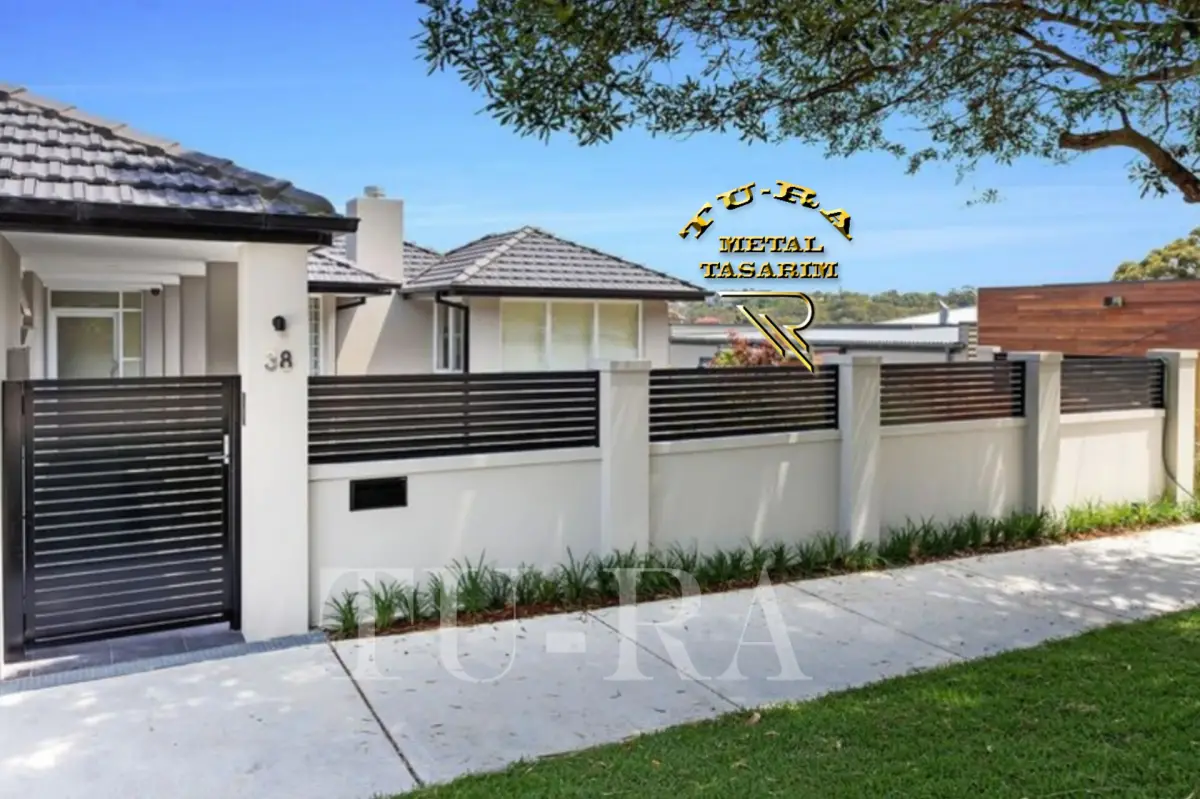 DUVAR ÜSTÜ KORKULUKLAR