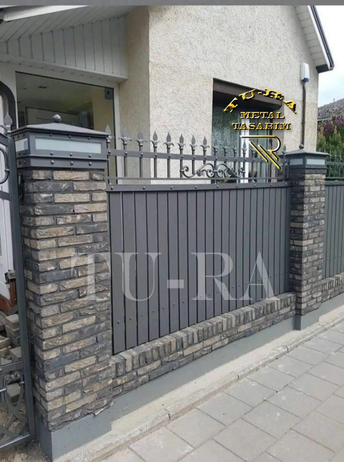 DUVAR ÜSTÜ KORKULUKLAR