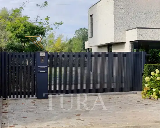 Sürgülü villa kapıları