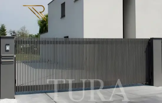 Sürgülü villa kapıları