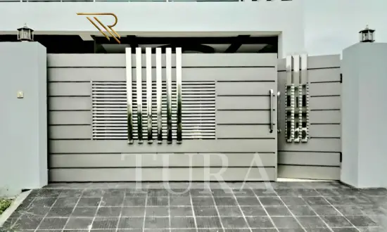 Modern villa kapıları