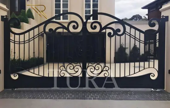 Ferforje villa kapıları