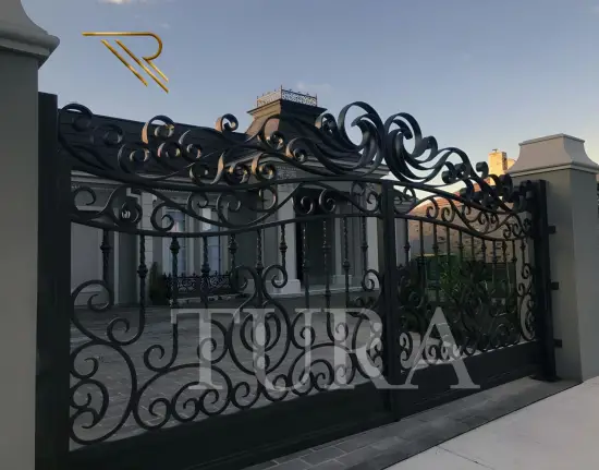 Ferforje villa kapıları