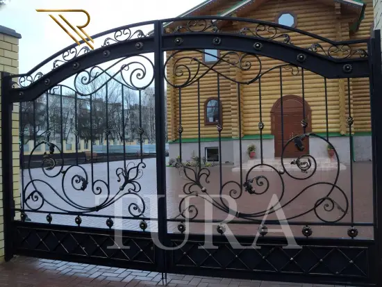 Ferforje villa kapıları