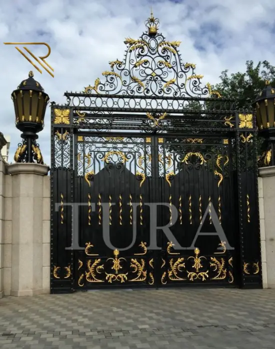 Ferforje villa kapıları