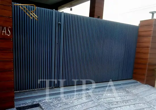 Modern villa kapıları 