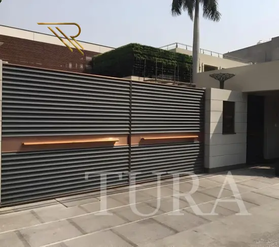 Modern villa kapıları