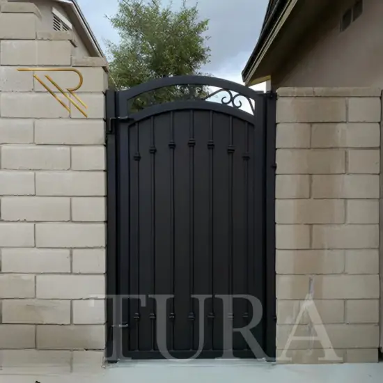 Ferforje bahçe kapıları