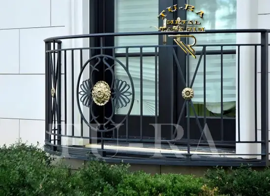 Balkon korkuluk