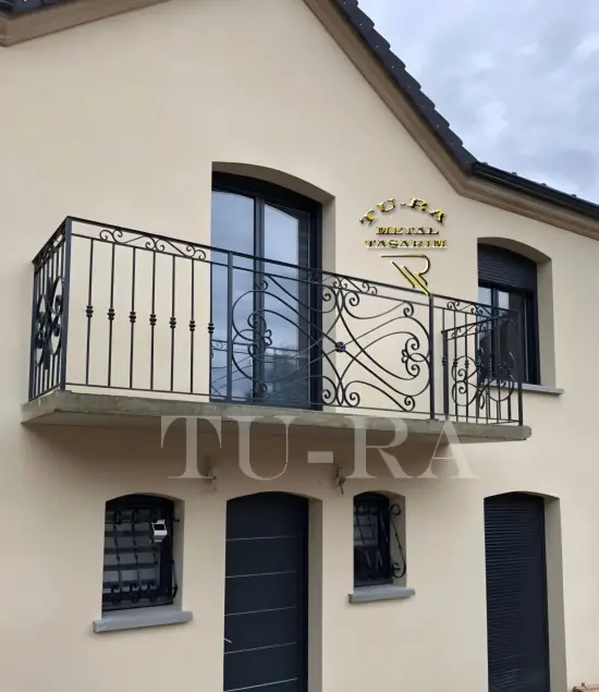 Balkon korkuluk