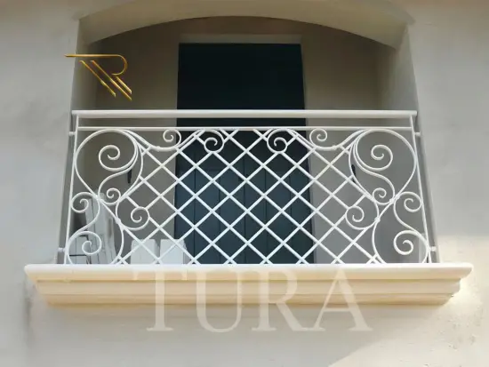 Balkon korkuluk