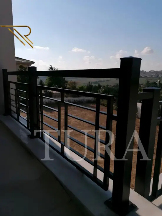 Balkon korkuluk