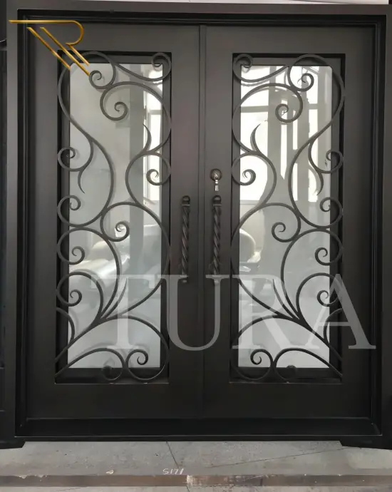 Ferforje villa kapıları