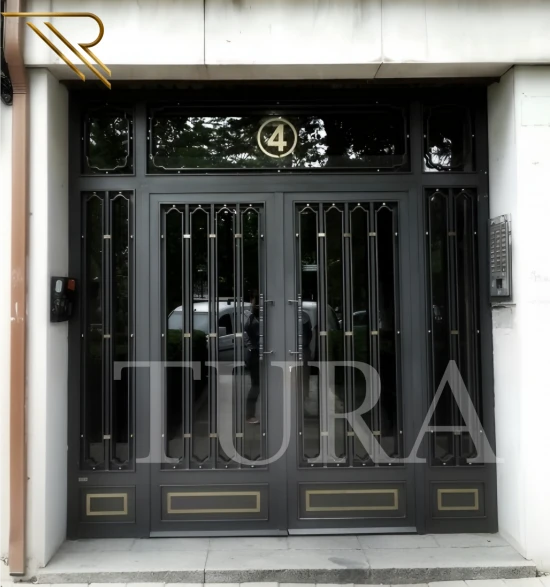 Ferforje apartman kapıları