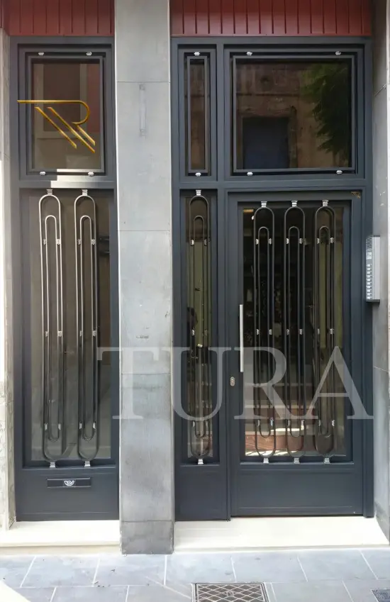 Ferforje apartman kapıları