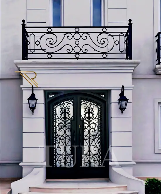 Ferforje villa kapıları