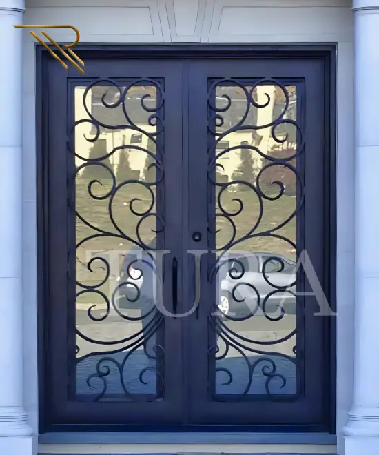 Apartman kapısı