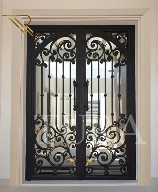 Ferforje villa kapıları