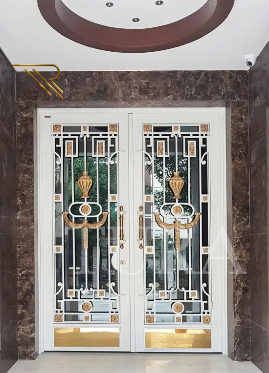 Ferforje villa kapıları