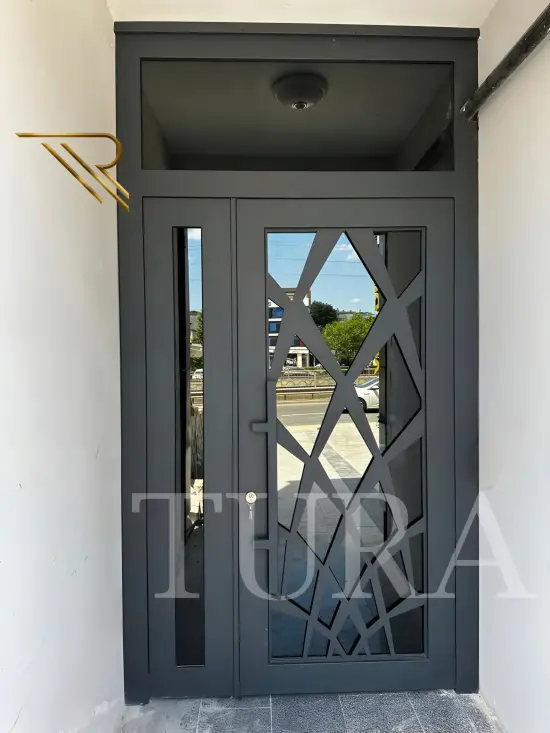 Ferforje apartman kapıları