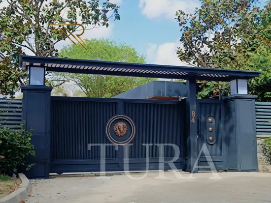Villa garaj kapısı 